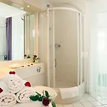 호텔 Akzent Waldhotel Ruegen