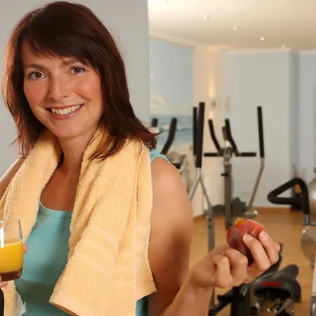 酒店 Akzent Waldhotel Ruegen 4*