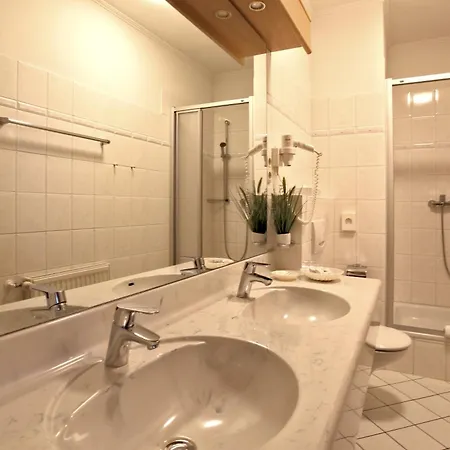 Akzent Waldhotel Ruegen Goehren (Ruegen)