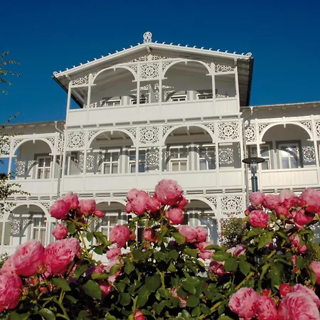 호텔 Akzent Waldhotel Ruegen 괴렌