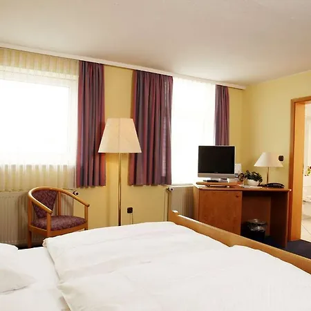 Akzent Waldhotel Ruegen 奥斯特巴德·哥伦