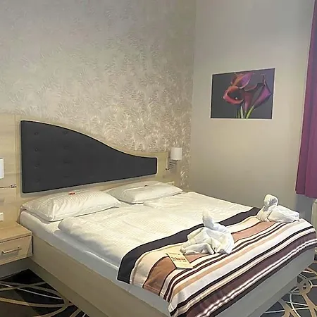 فندق Akzent Waldhotel Ruegen غورين