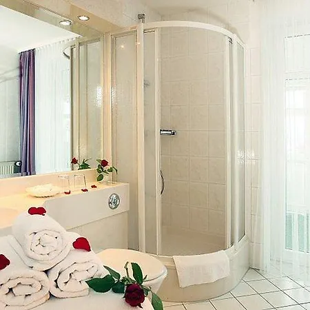 酒店 Akzent Waldhotel Ruegen