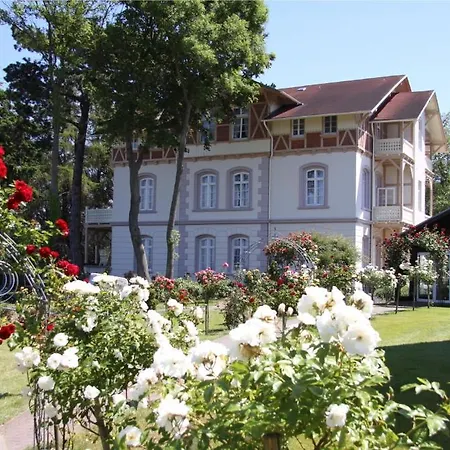 Akzent Waldhotel Ruegen فندق 4*