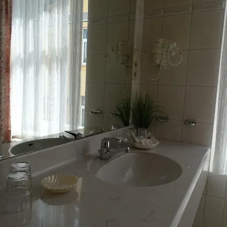호텔 Akzent Waldhotel Ruegen