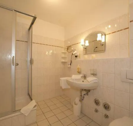 호텔 Akzent Waldhotel Ruegen 괴렌